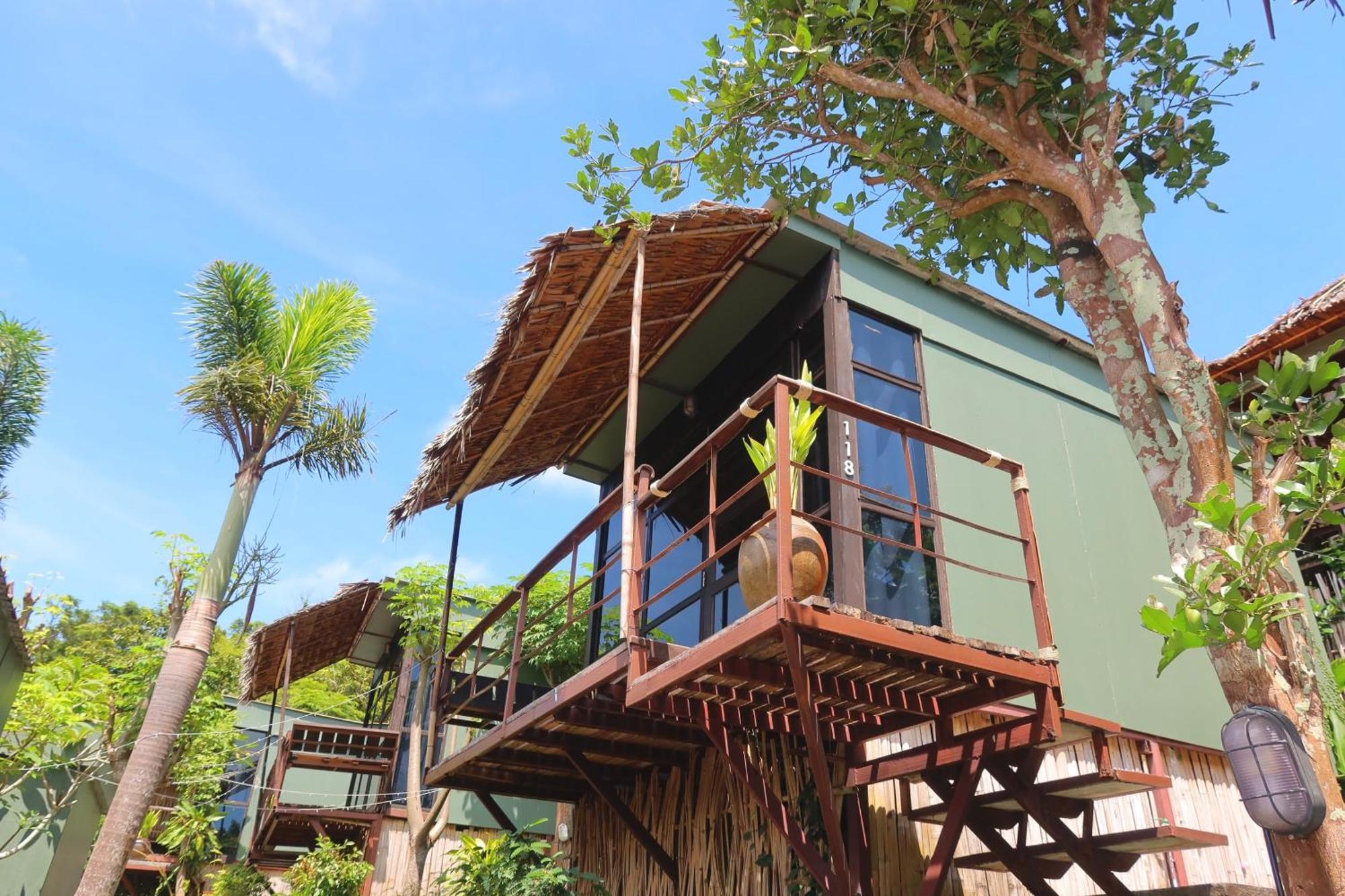 Sea Sky Resort Phi Phi Don