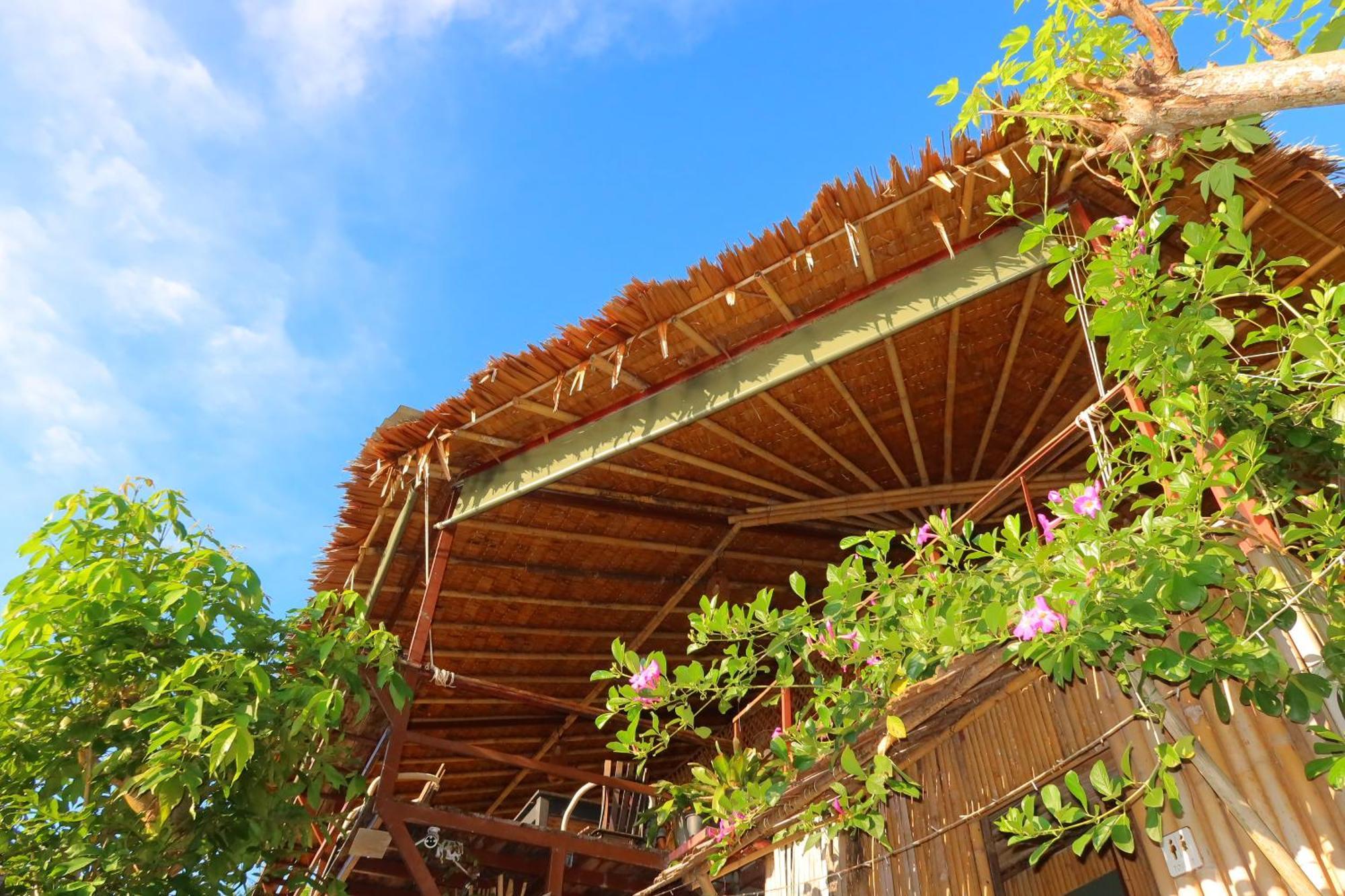 Sea Sky Resort