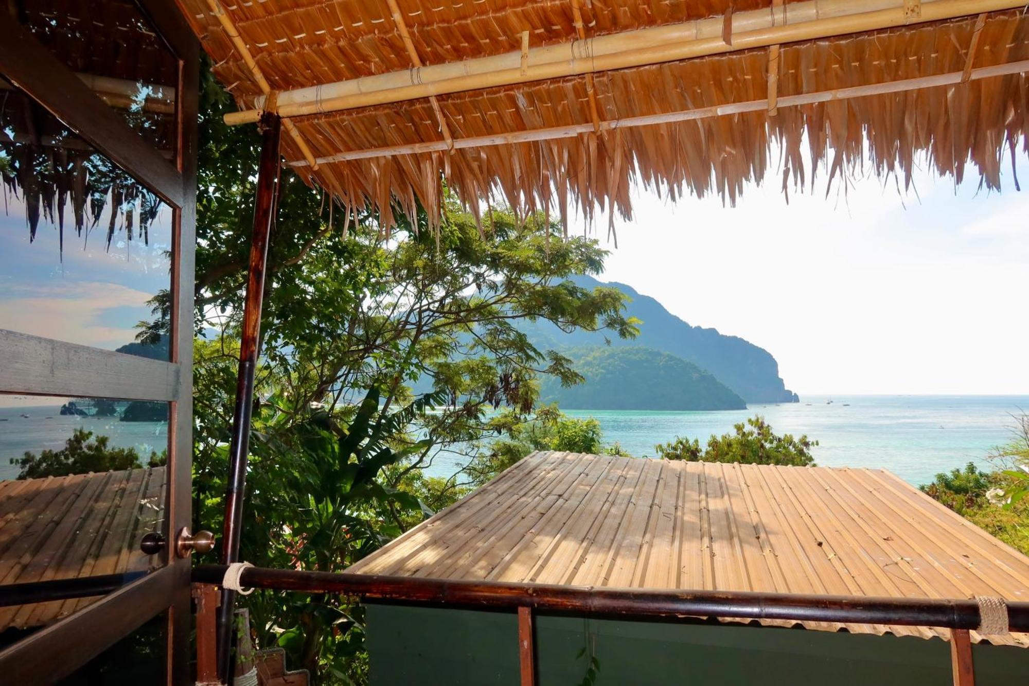 Sea Sky Resort 3*