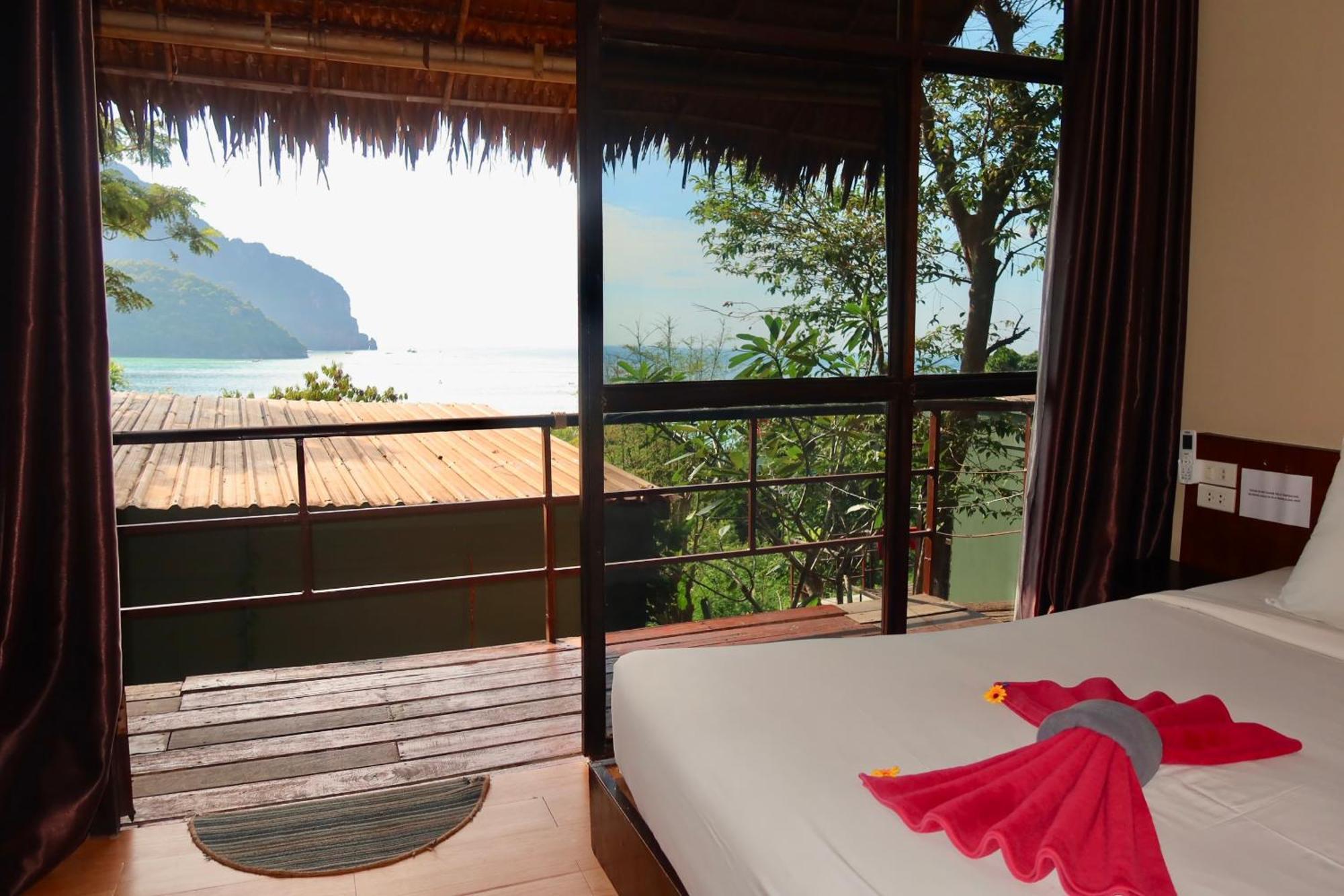 Resort Sea Sky Phi Phi Don