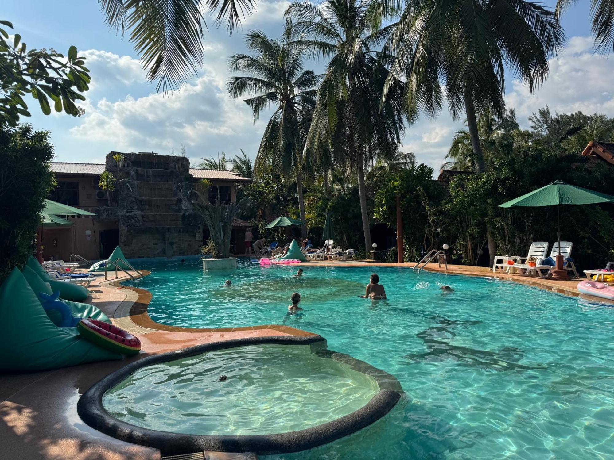 Laguna Club Resort