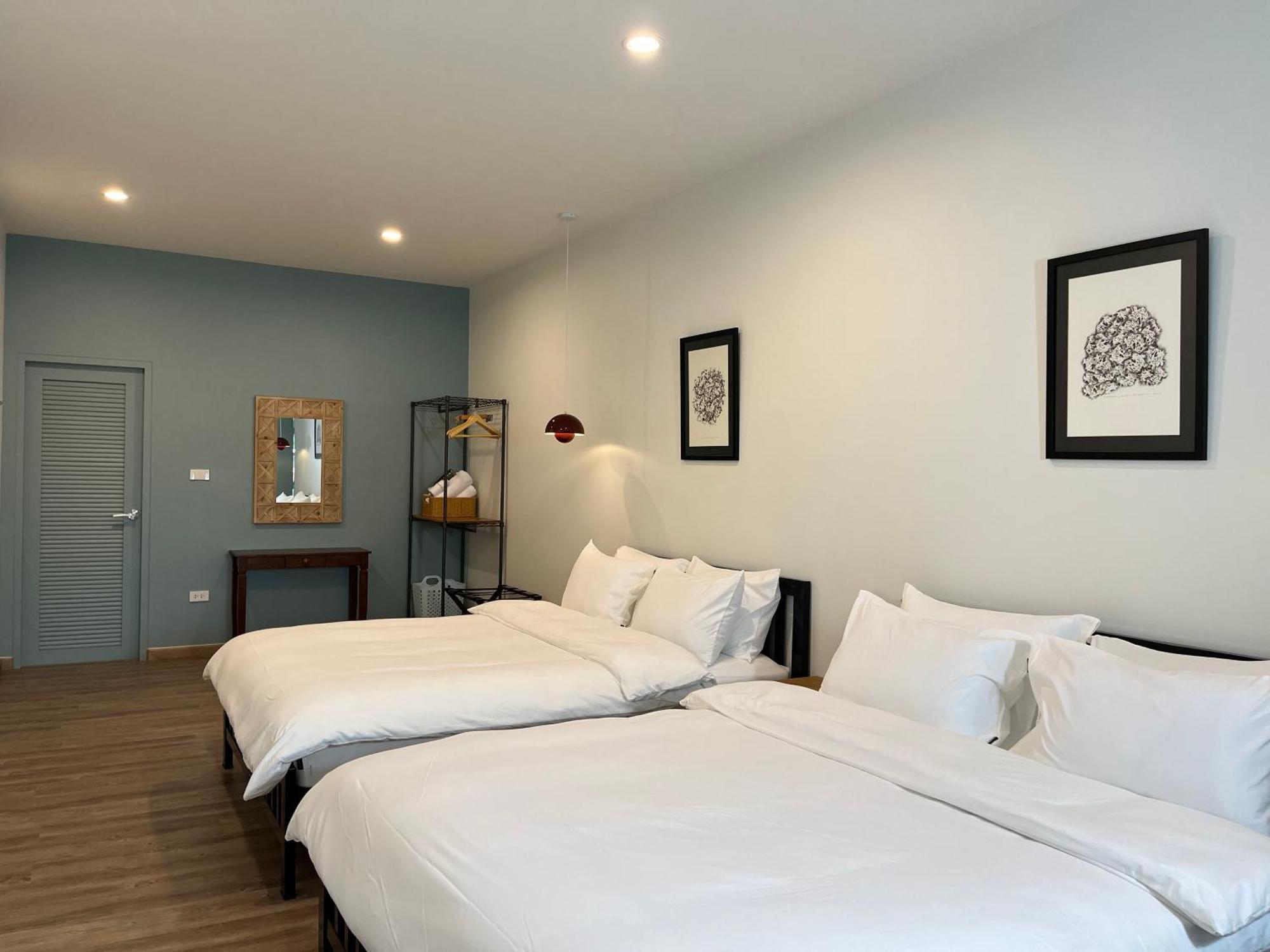 Nautical & Seashell House Bed & Breakfast 2*