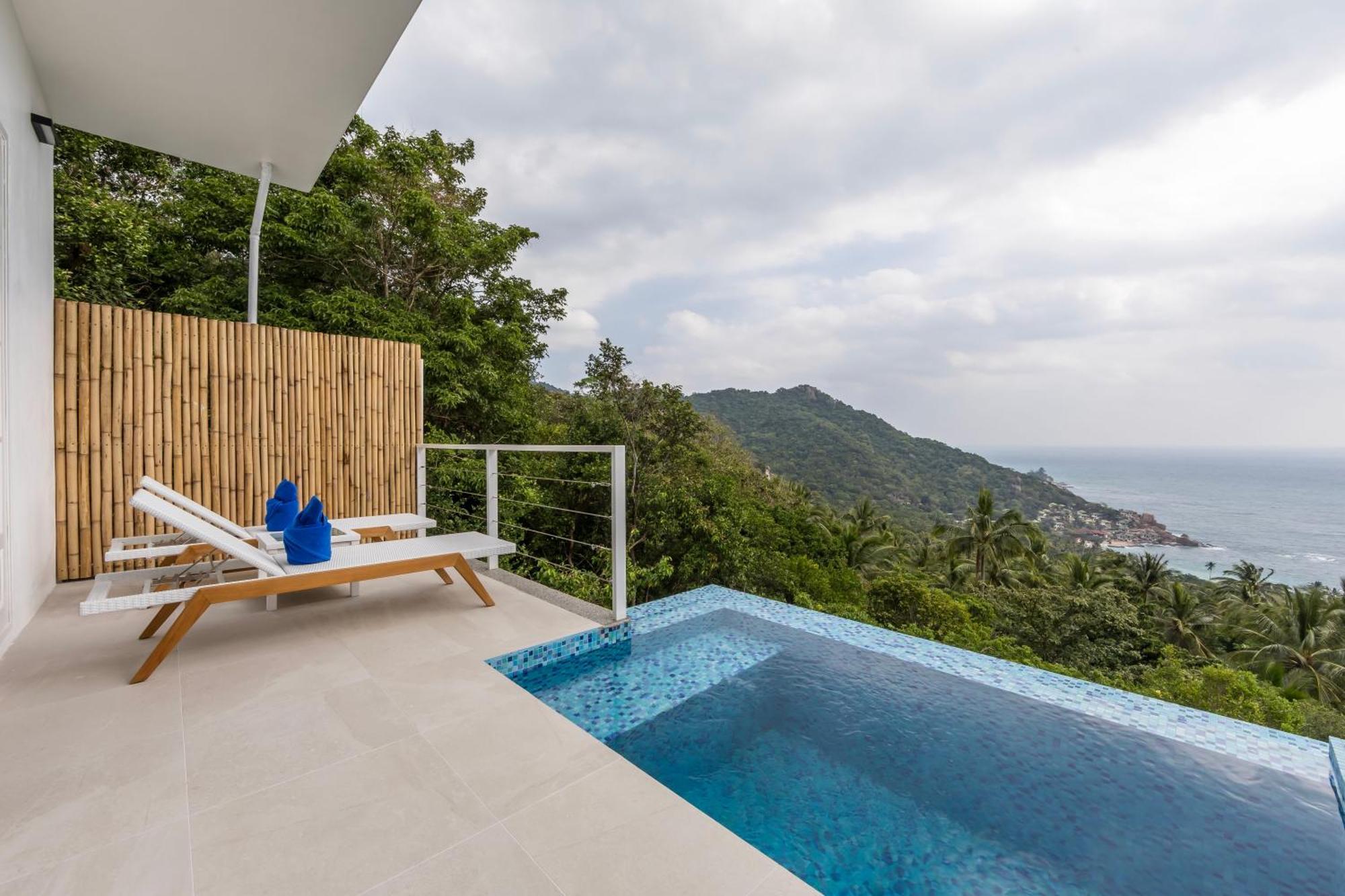 White&blue Pool