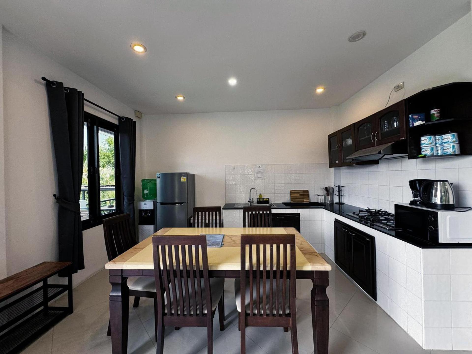 Seaview Garden Apartment *