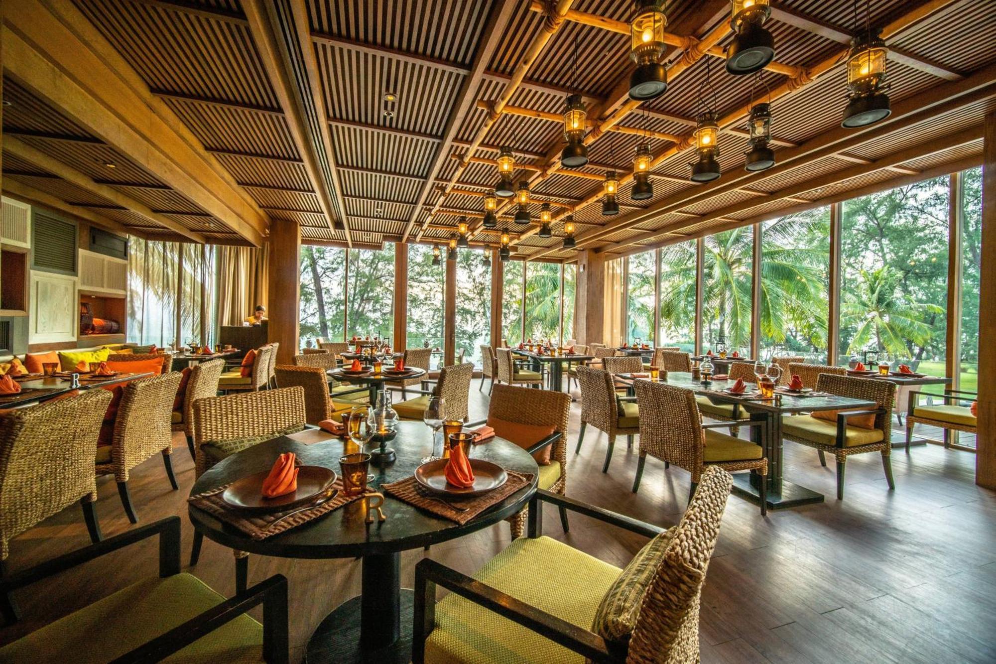 Renaissance & 5* Phuket