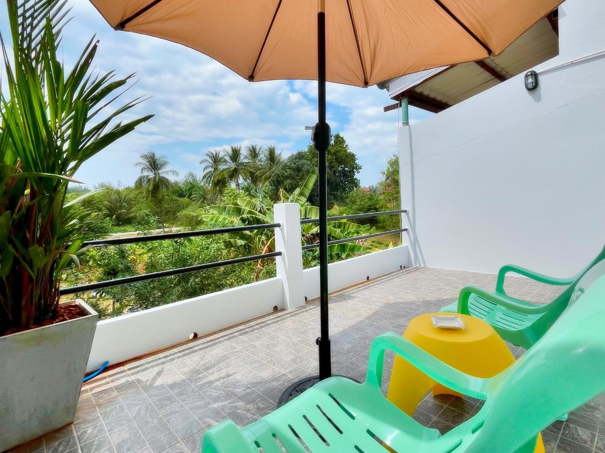 Nautical & Seashell House Bed & Breakfast 2*