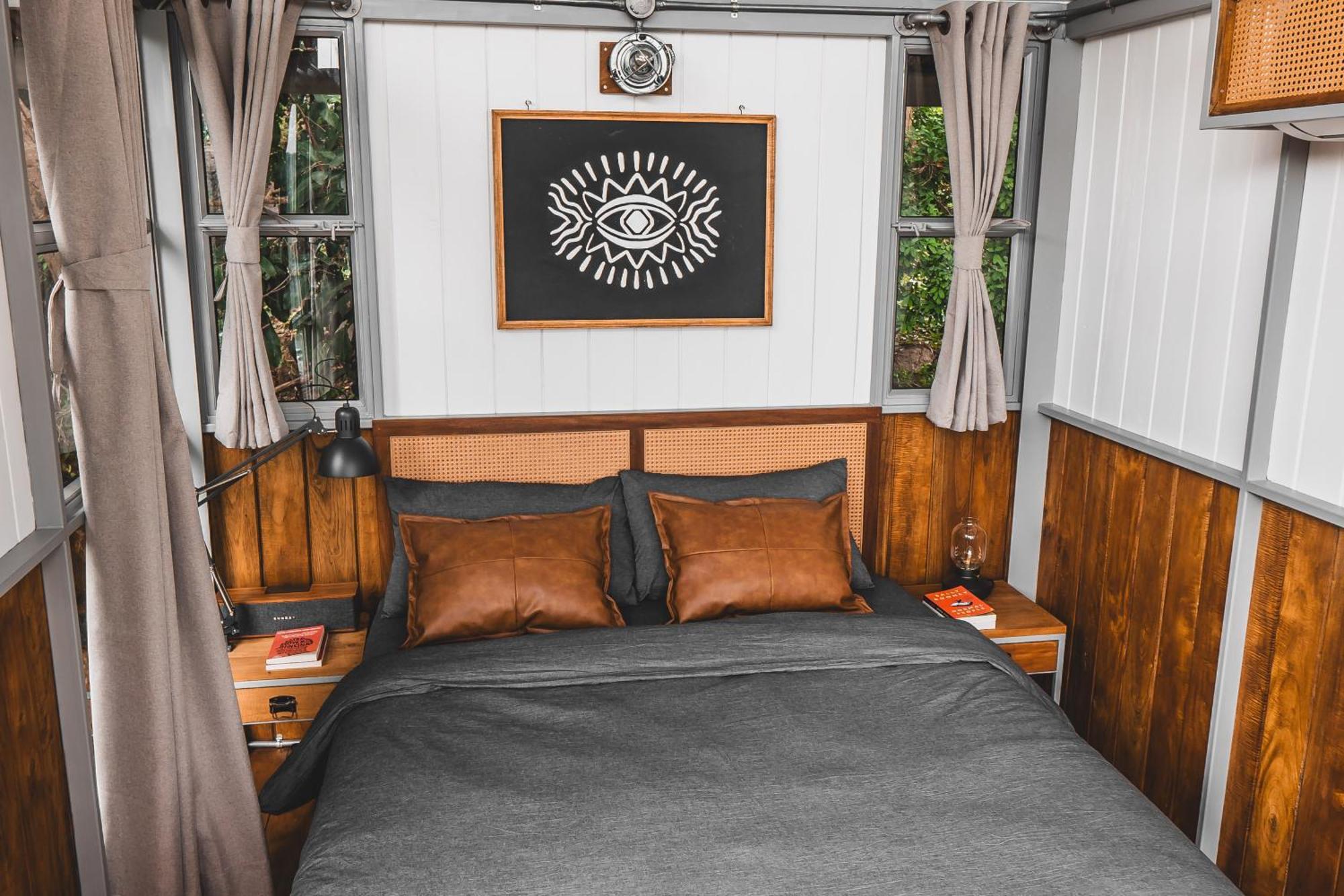 Shiva Hotel