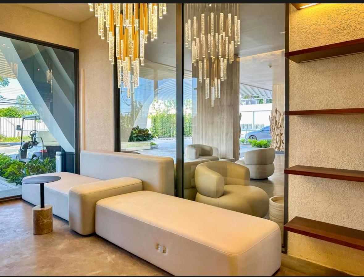Hotel La And 4*