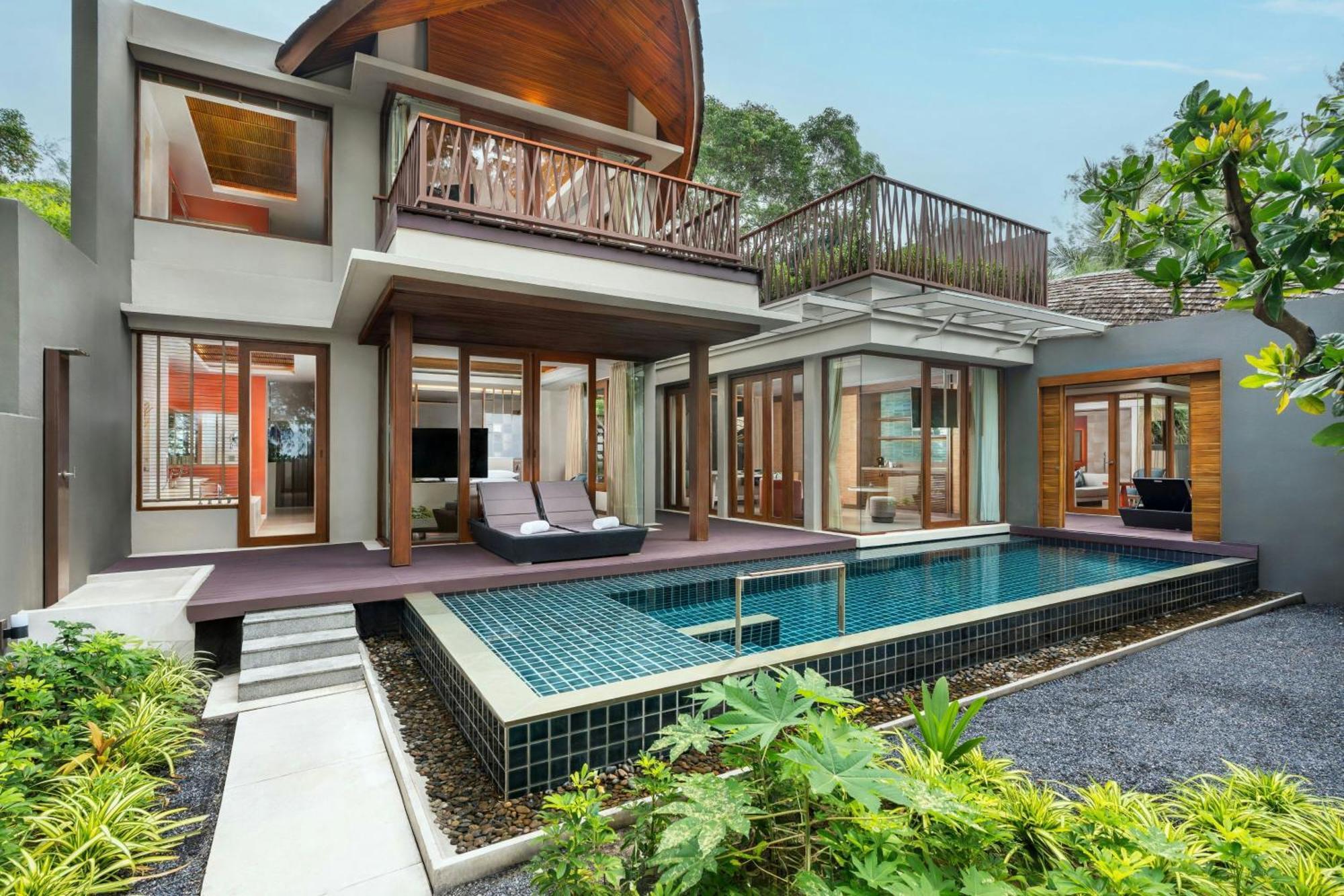 Renaissance & Phuket