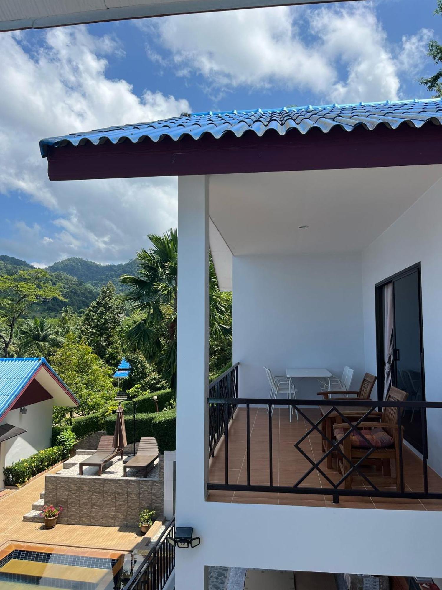 Sawasdee & Pool Holiday home *