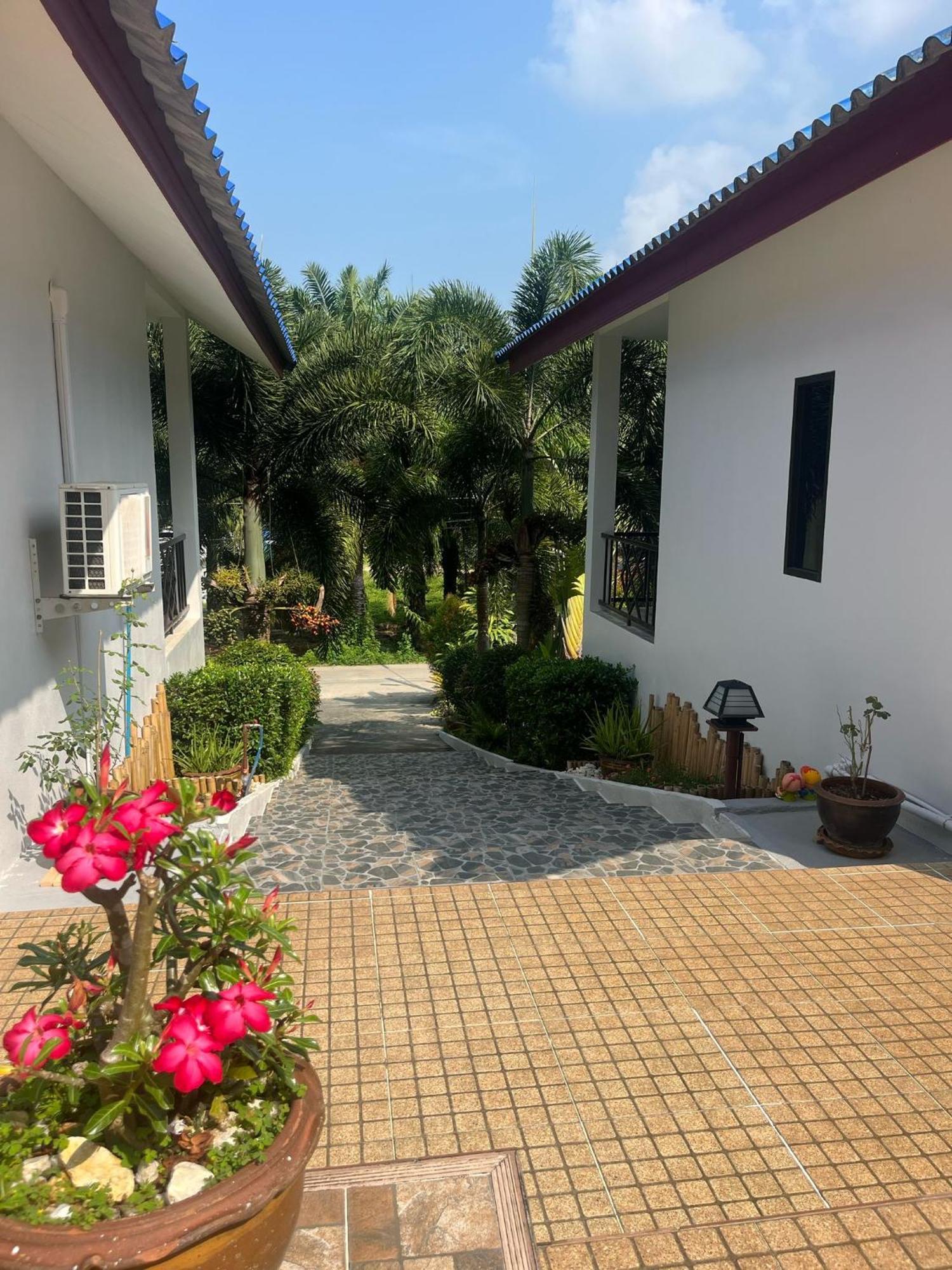 Holiday home Sawasdee & Pool