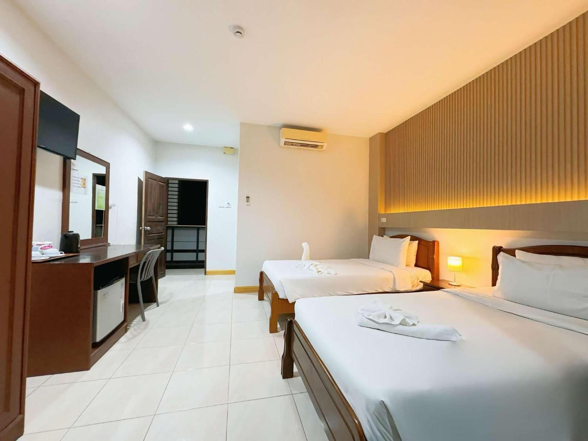Chongkhao Resort- Island Hotel Phi Phi Don