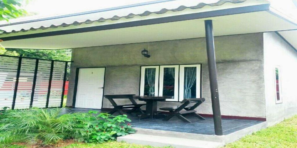 V Valley Resort