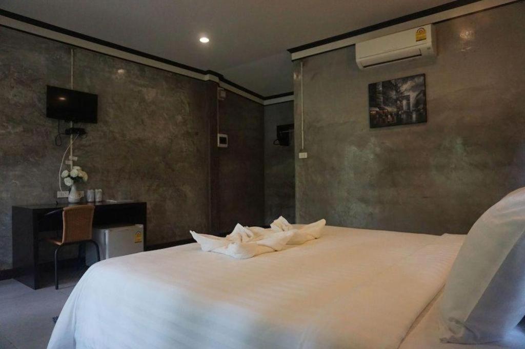 V Valley Resort