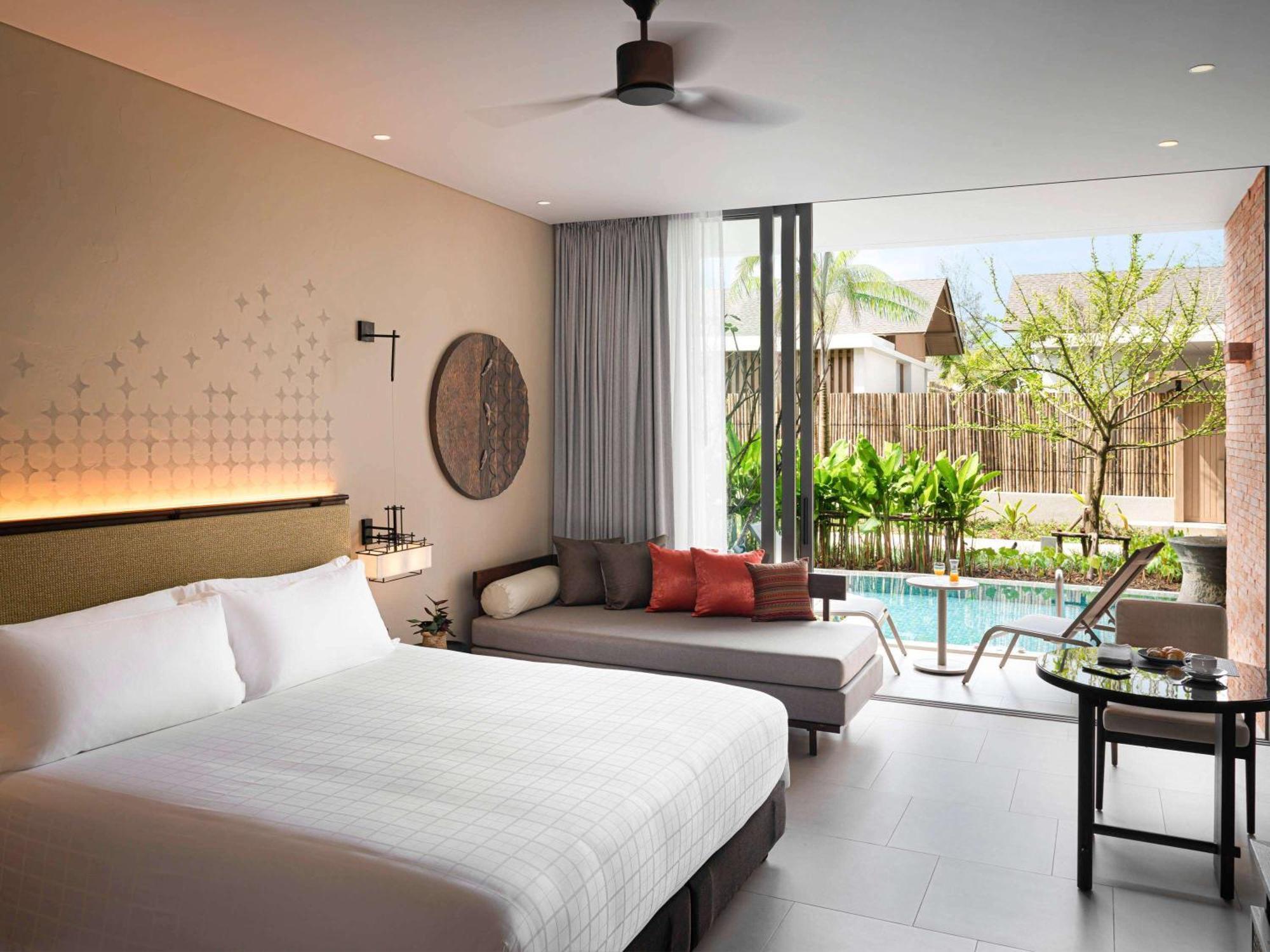 Pullman Hotel 5*
