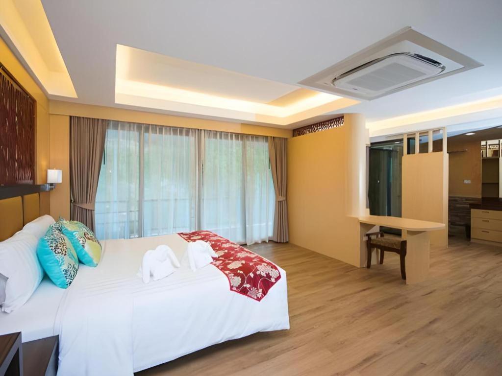 Hip Hotel 3*