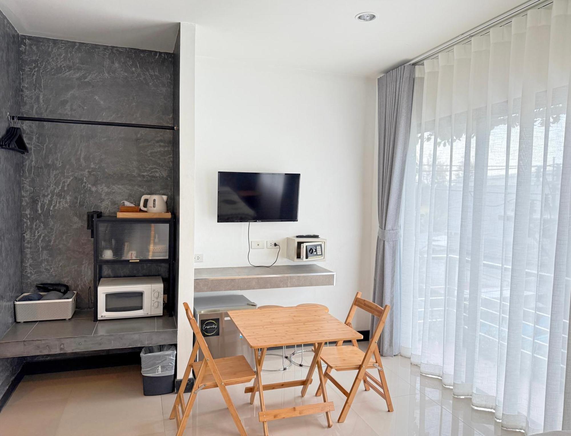 Hotel Ideo Phuket - Sha Extra