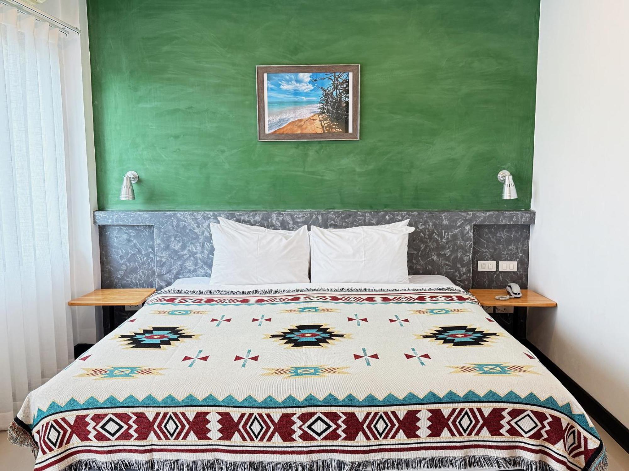 Ideo Phuket - Sha Extra 3*