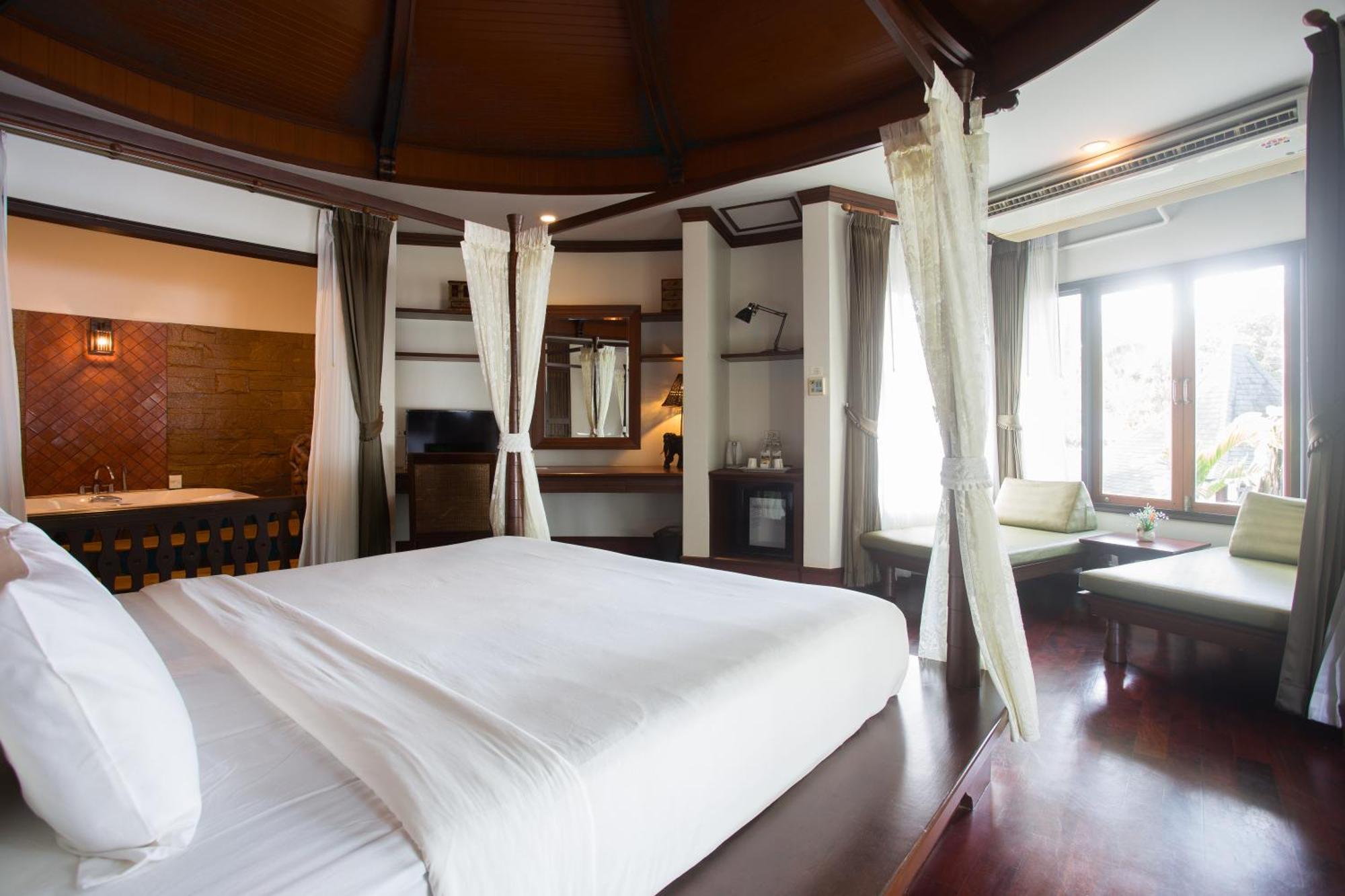 Golden Ao Nang
