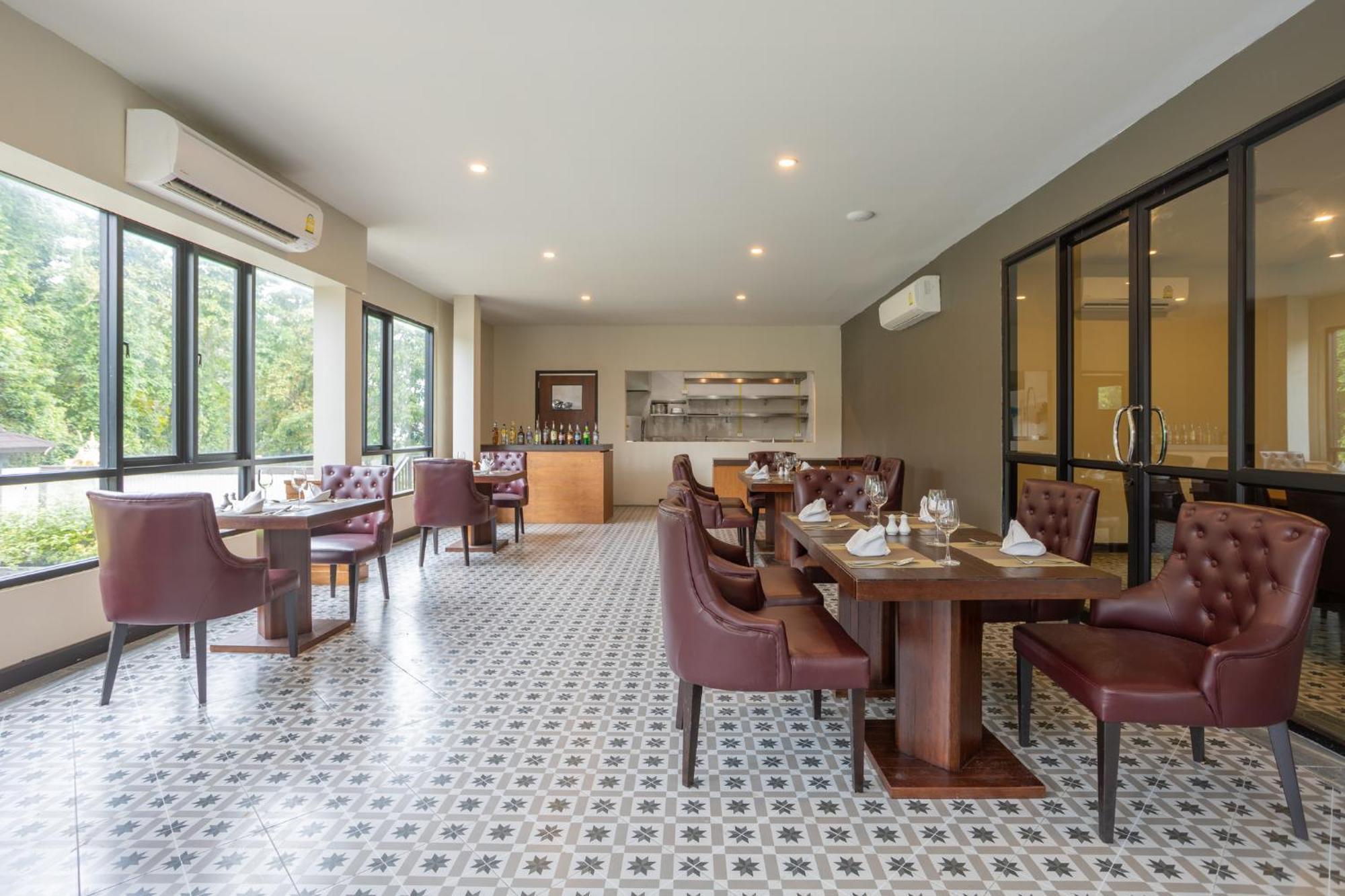 Resort, Leam Tong Resort 4*