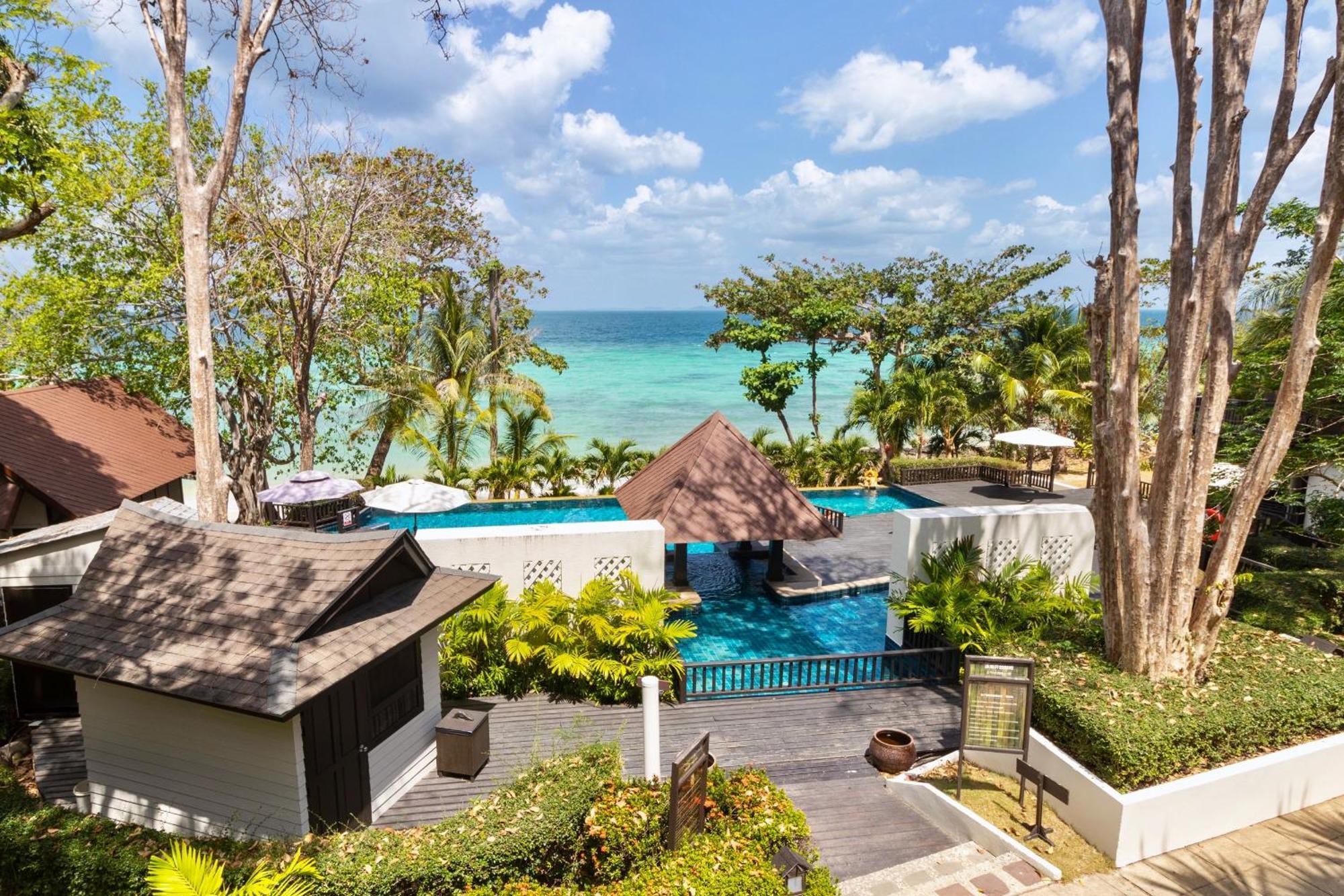 Resort Resort, Leam Tong 4*