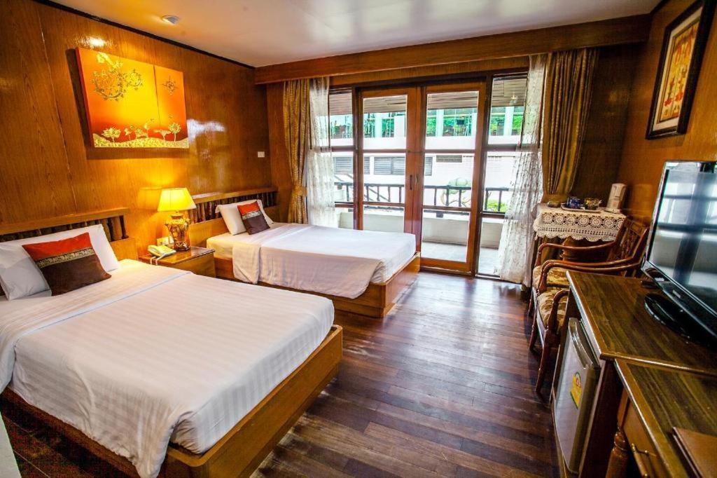 Banyan Hotel