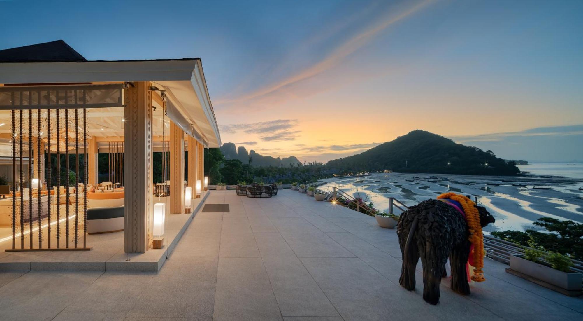 Hotel Centara Island