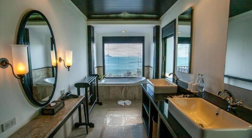 Resort 360 And Phi Phi Don