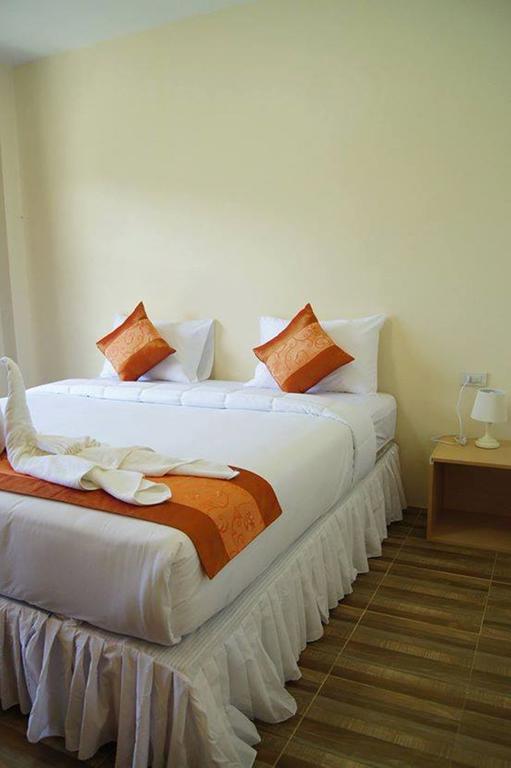 House & Sunsky Guest house Phi Phi Don