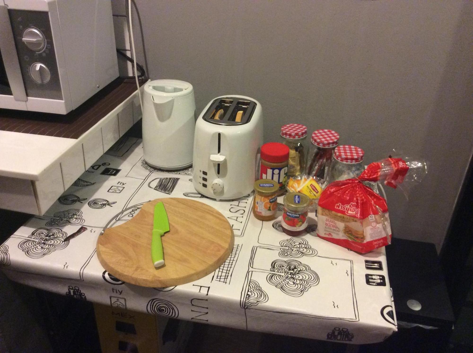 Hubb Phuket Airport Hostel