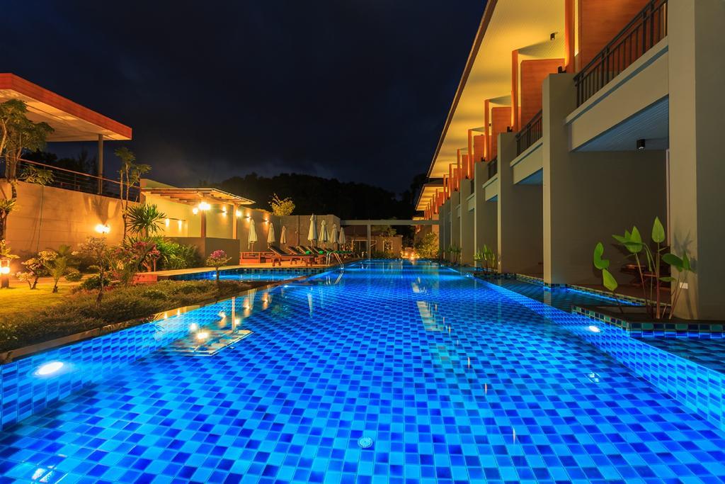 Khaolak Forest Resort 3*