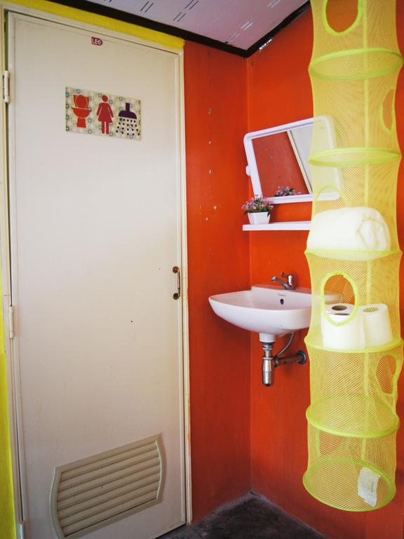 Dorm Des Fleurs Hostel Guest house 2*