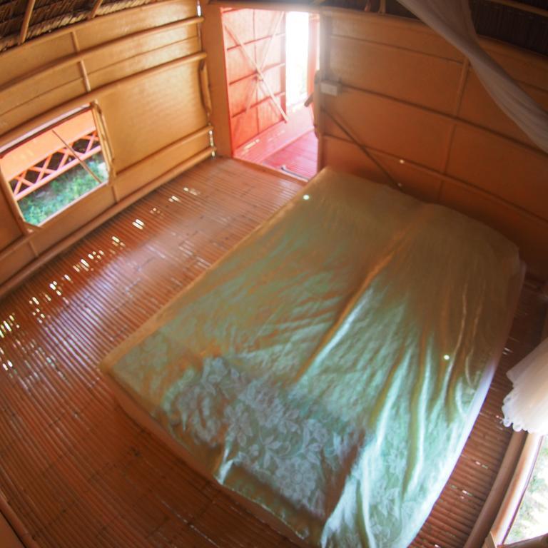 Hatzanda Bamboo House Resort