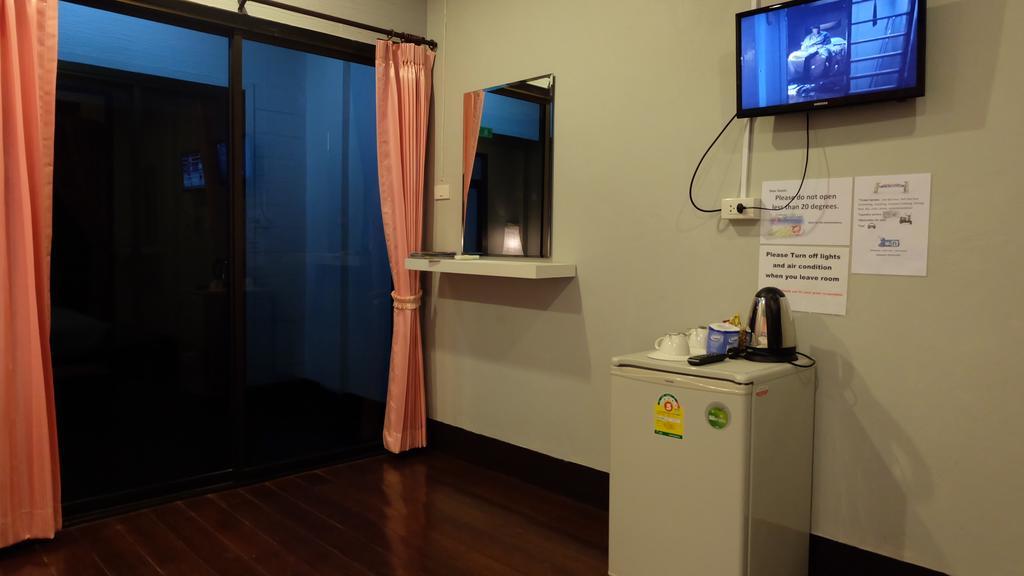 Guest house Marina Hut