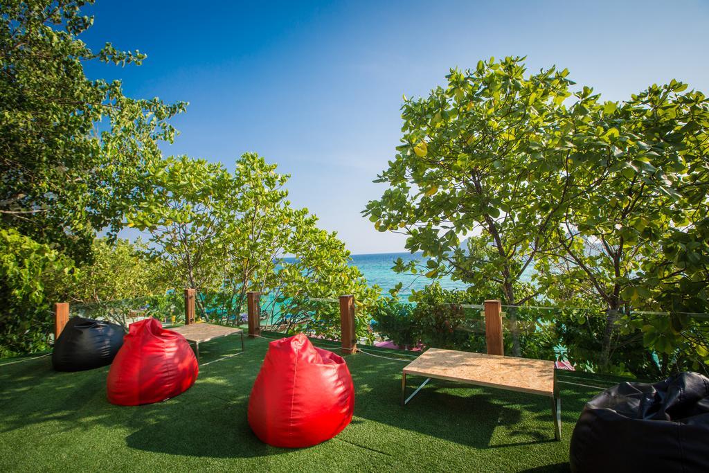 Resort Paradise
