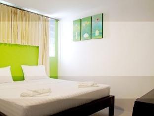 Hostel Ivory Island *