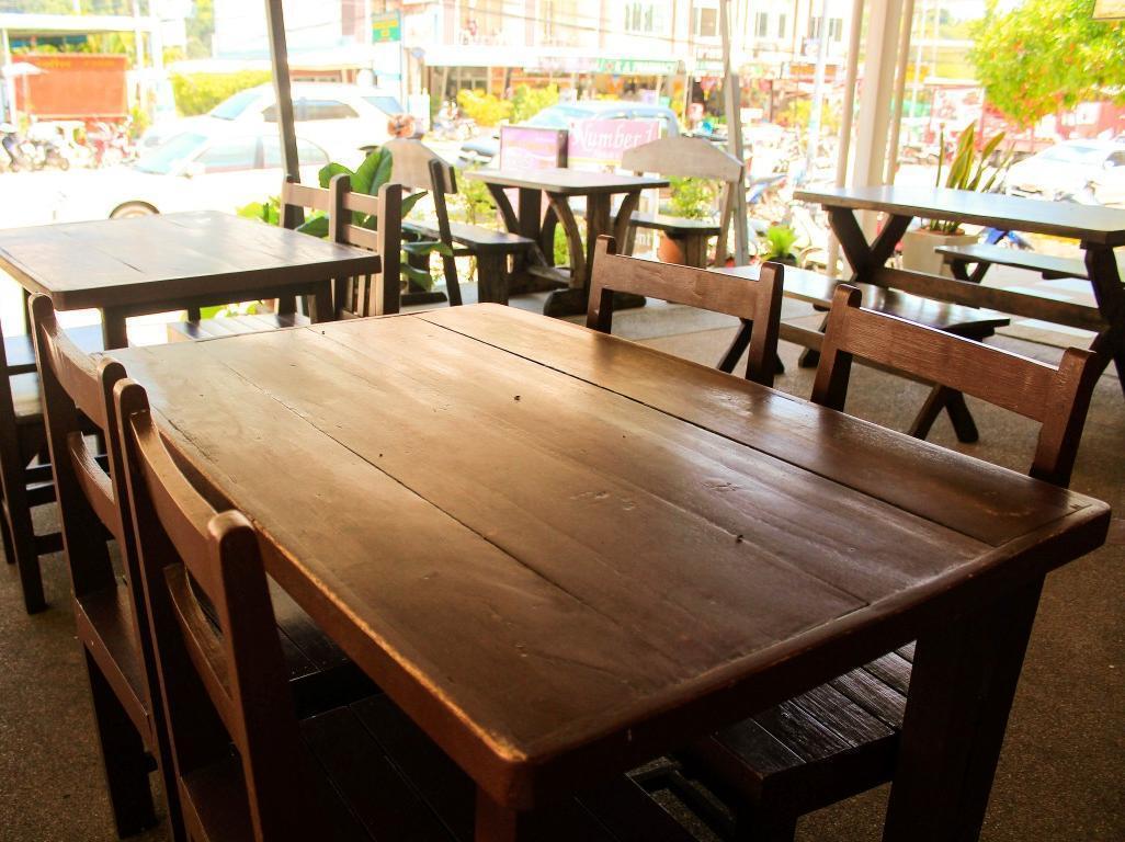 Hotel Number 1 & Restaurant Ao Nang