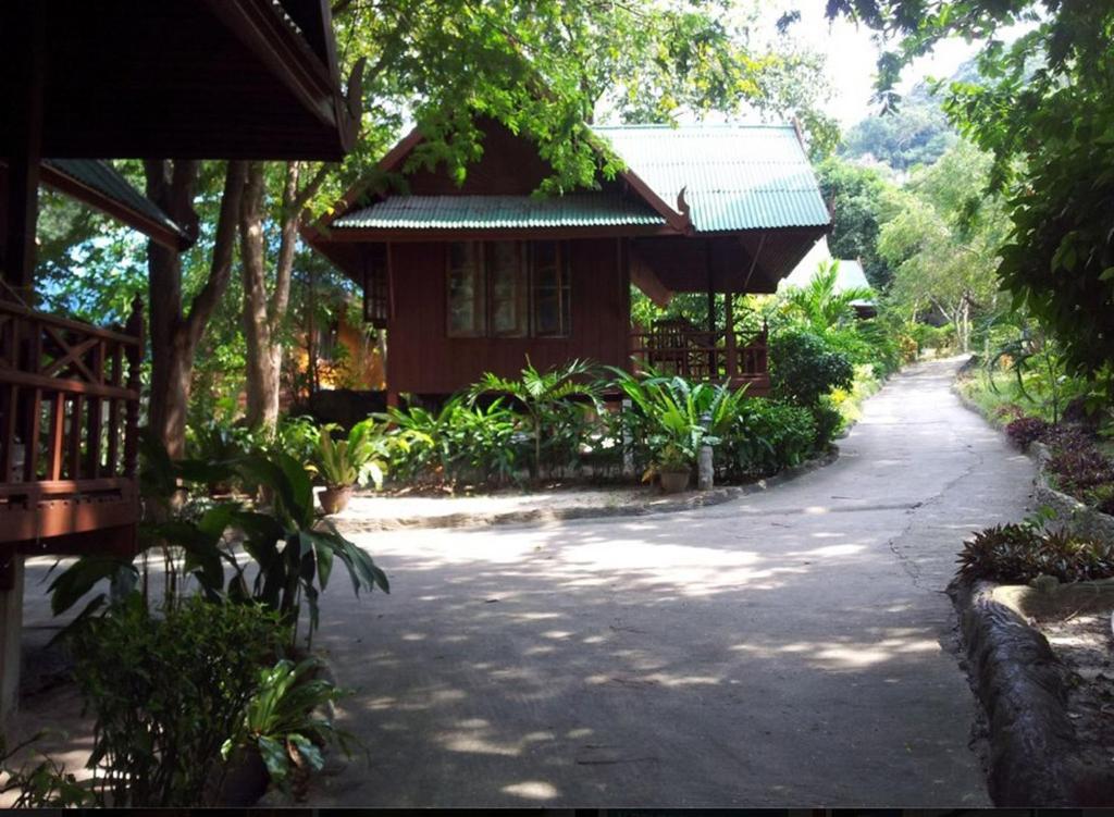 Royal Resort