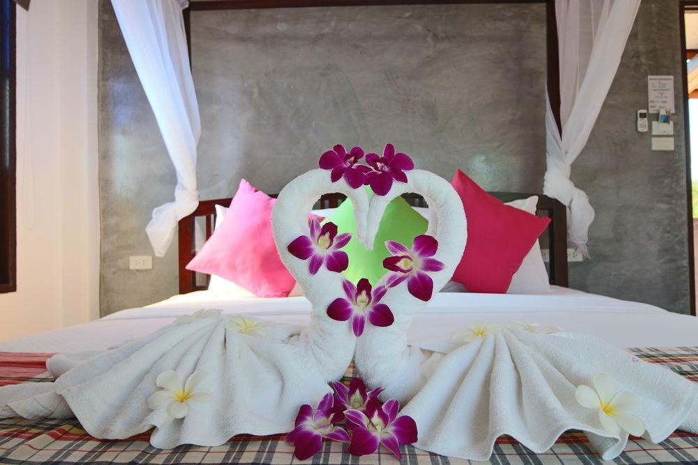 Hotel Pinky & - Sha Extra Koh Lanta