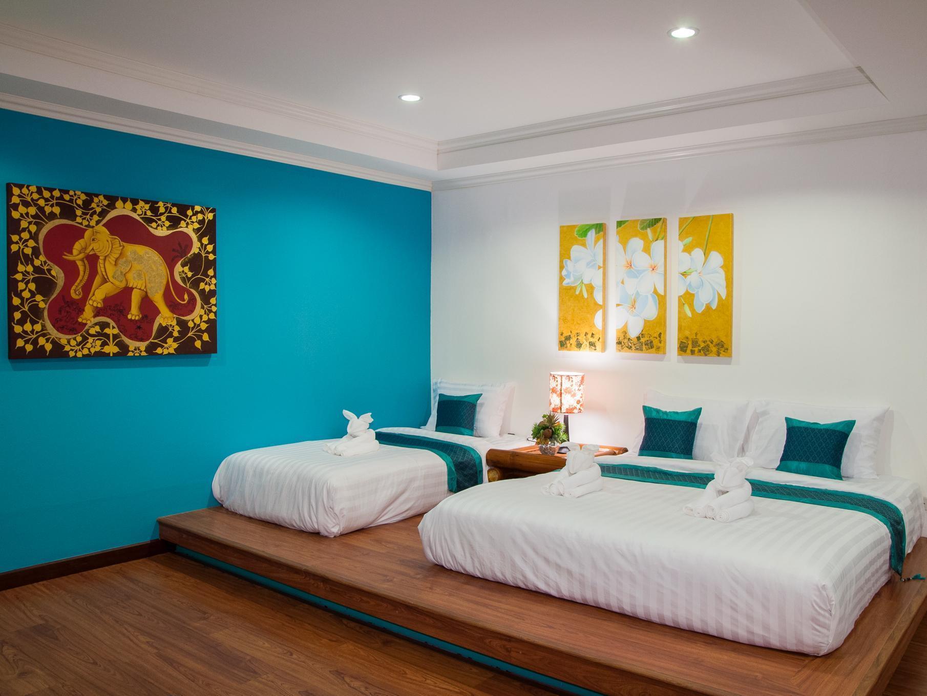 Aukotan Place Hotel 3*