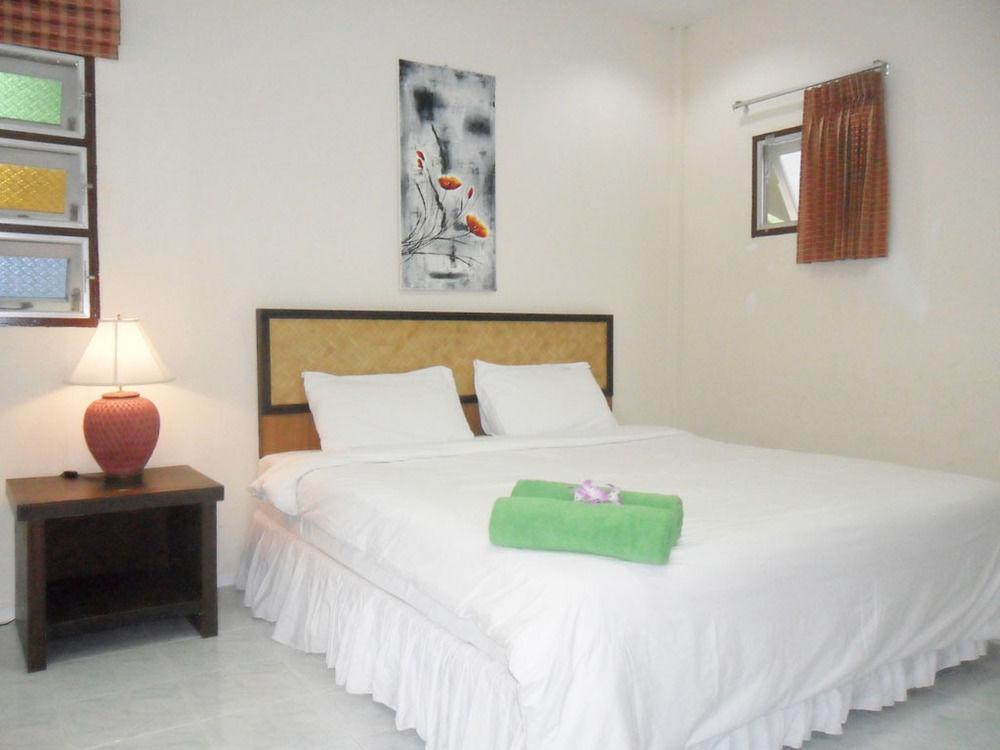 Khaolak Banana Hotel