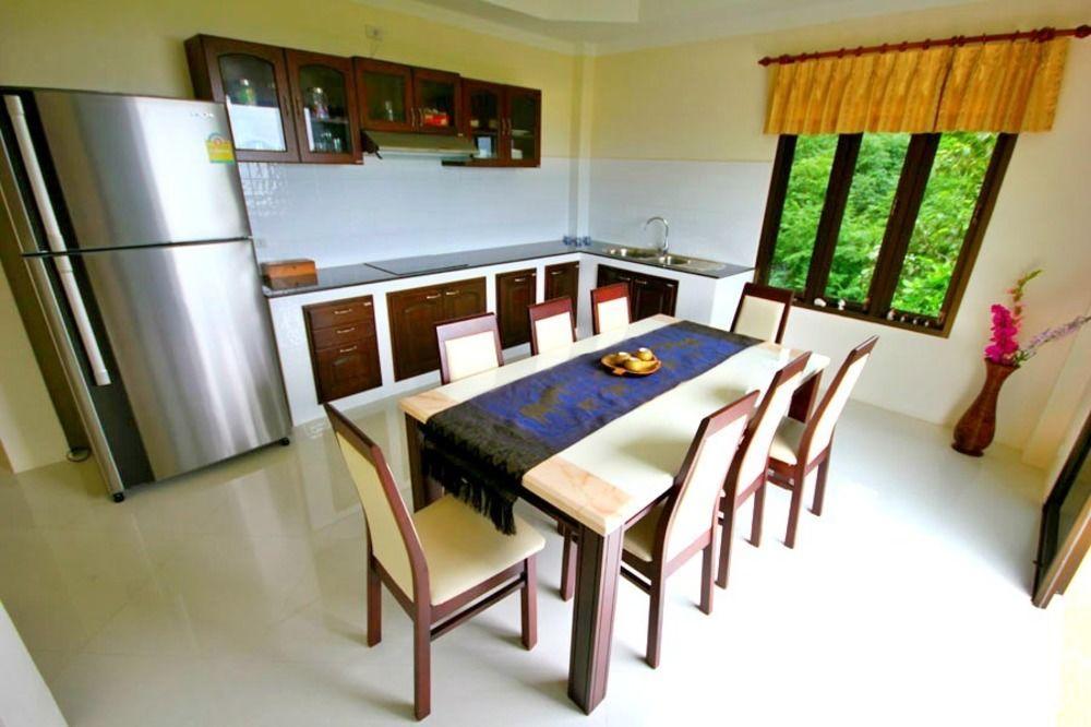 Seaview Garden Apartment *