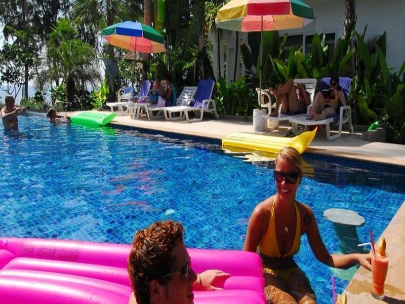 Montra Koh Tao