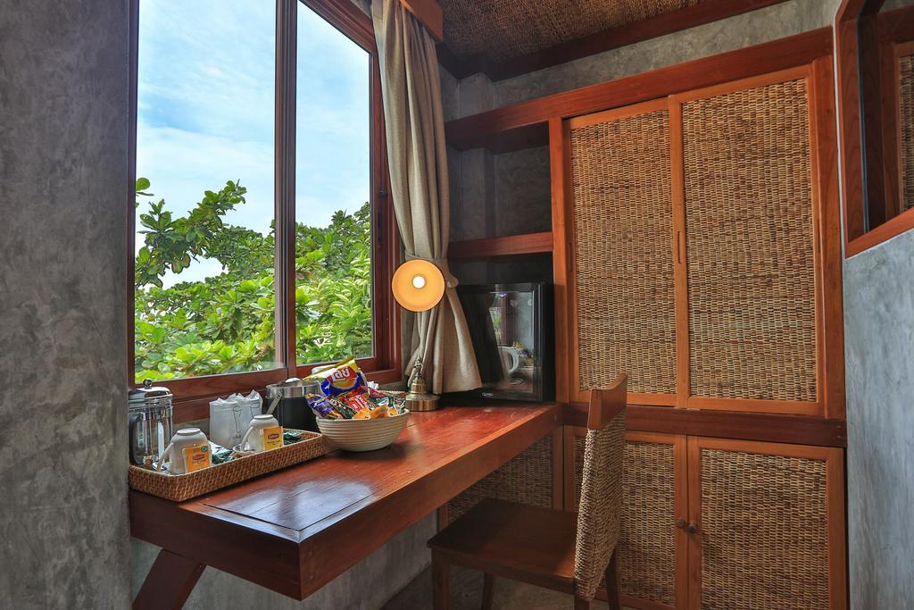 Sai Daeng Koh Tao