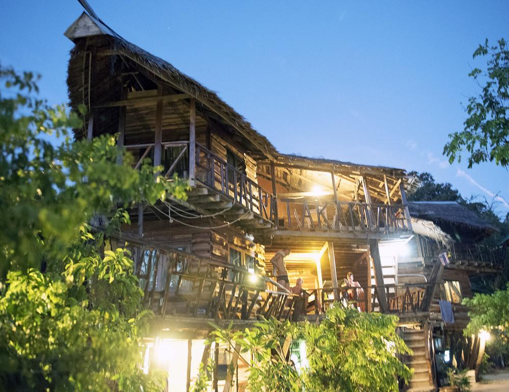 Sunflower Boathouse Guest house 2*