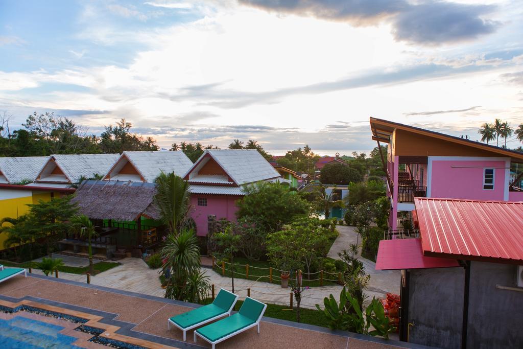 Pinky & - Sha Extra 4* Koh Lanta