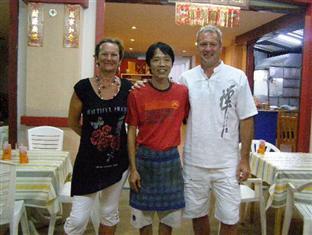 Number 1 & Restaurant Hotel 2*