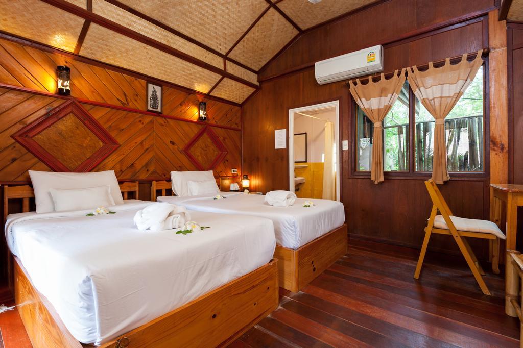 Palm Leaf Resort