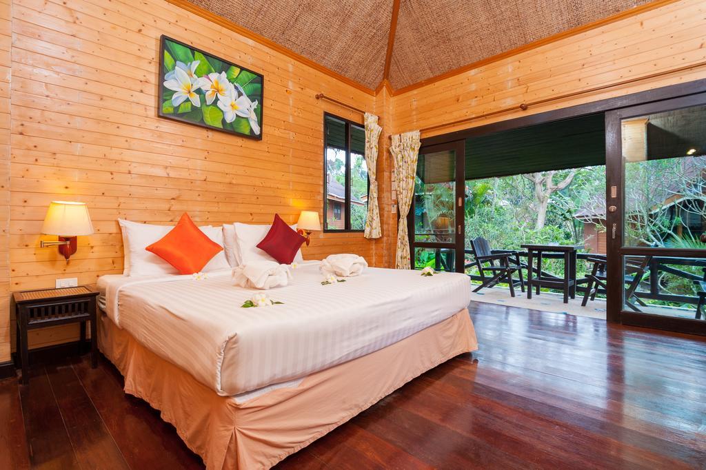 Palm Leaf Resort 3*
