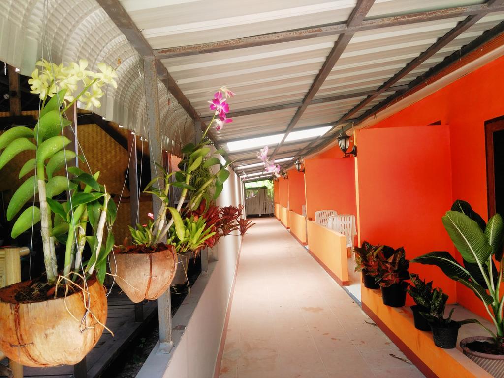 Coralbay Guest house